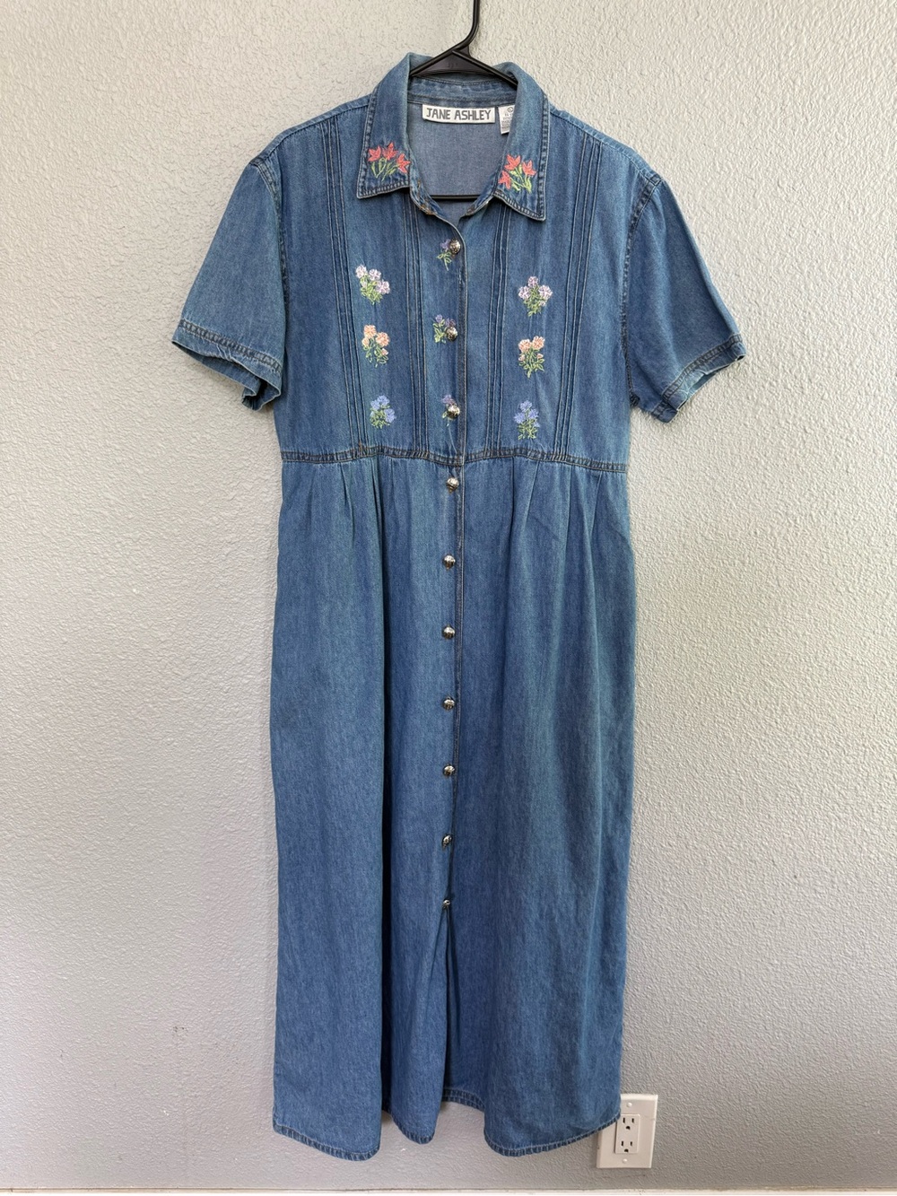 Vintage Jane Ashley Button Front Embroidered Denim Cotton Midi Dress Size Large